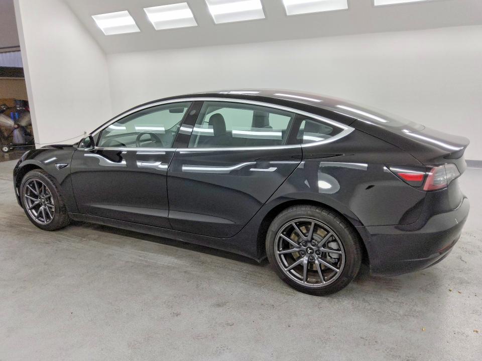 Продажа на аукционе авто 2018 Tesla Model 3, vin: 5YJ3E1EA8JF013863, номер лота: 58786286