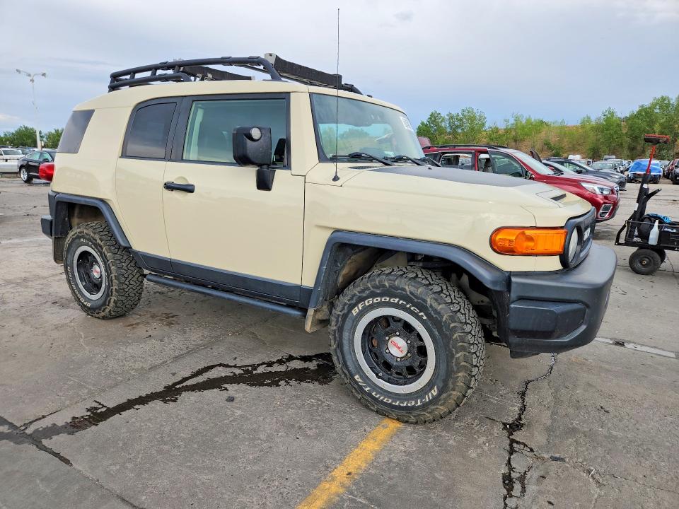 Продажа на аукционе авто 2010 Toyota Fj Cruiser, vin: JTEBU4BF4AK077171, номер лота: 62450076
