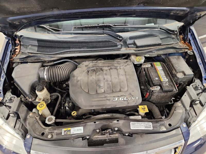 63351376 :رقم المزاد ، 2C4RC1BG0FR583134 vin ، 2015 Chrysler Town & Country مزاد بيع