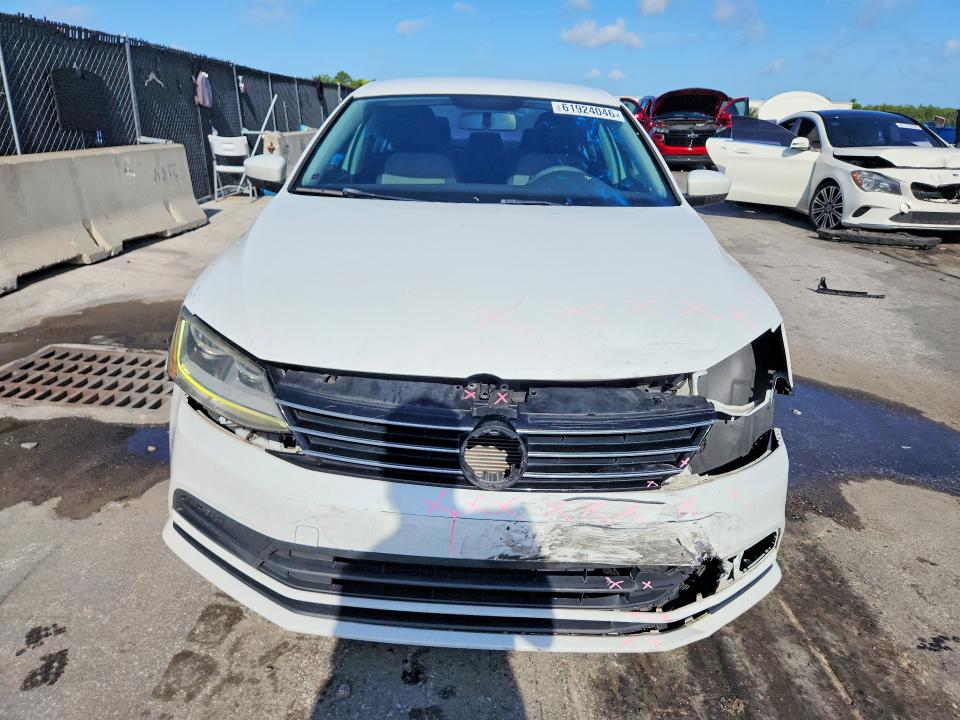 Продаж на аукціоні авто 2017 Volkswagen Jetta, vin: 3VW2B7AJ1HM352996, номер лоту: 61924046