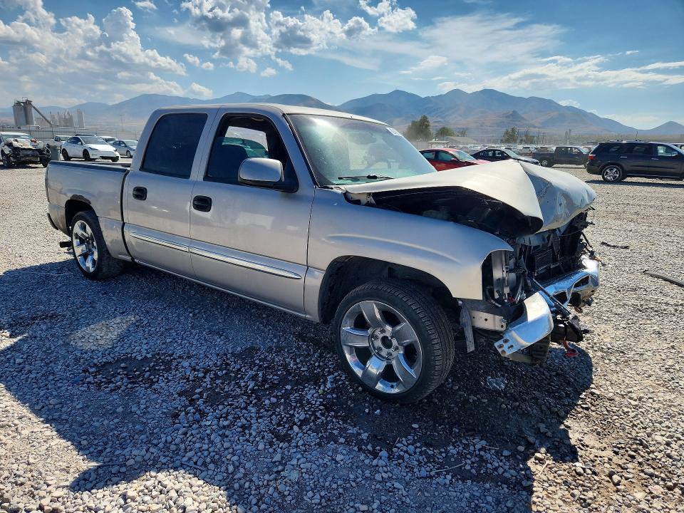 62482526 :رقم المزاد ، 2GTEC13T141322455 vin ، 2004 Gmc New Sierra مزاد بيع