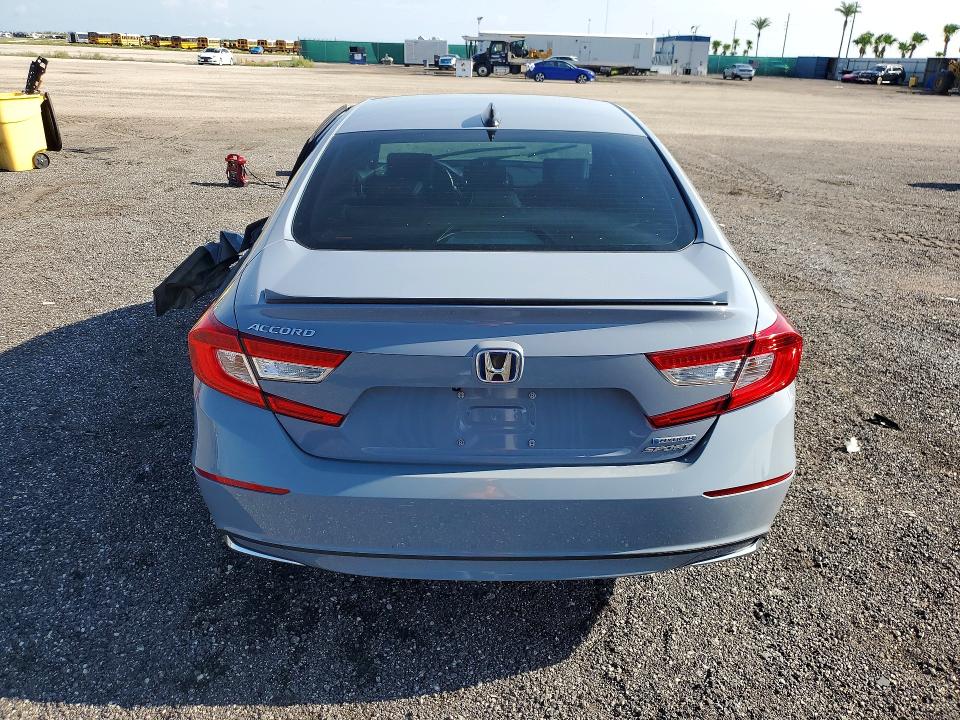 Продажа на аукционе авто 2022 Honda Accord, vin: 1HGCV3F21NA010371, номер лота: 62773826