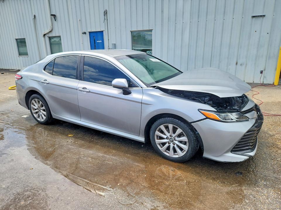 Продаж на аукціоні авто 2018 Toyota Camry, vin: 4T1B11HK7JU145544, номер лоту: 61023476