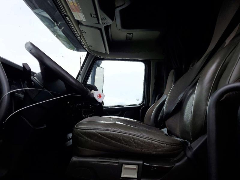 60970326 :رقم المزاد ، 4V4NC9EH9NN288020 vin ، 2022 Volvo Vnl مزاد بيع