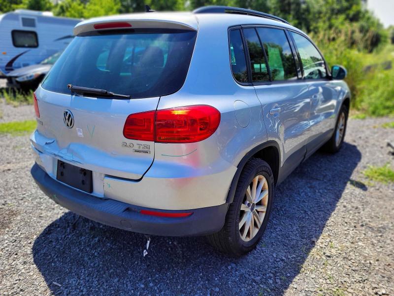 62058226 :رقم المزاد ، WVGJV3AX8DW584293 vin ، 2013 Volkswagen Tiguan مزاد بيع