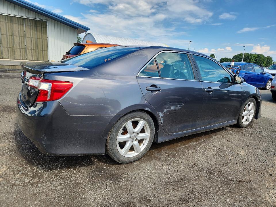2014 Toyota Camry მანქანა იყიდება აუქციონზე, vin: 4T4BF1FK4ER338279, აუქციონის ნომერი: 63363276