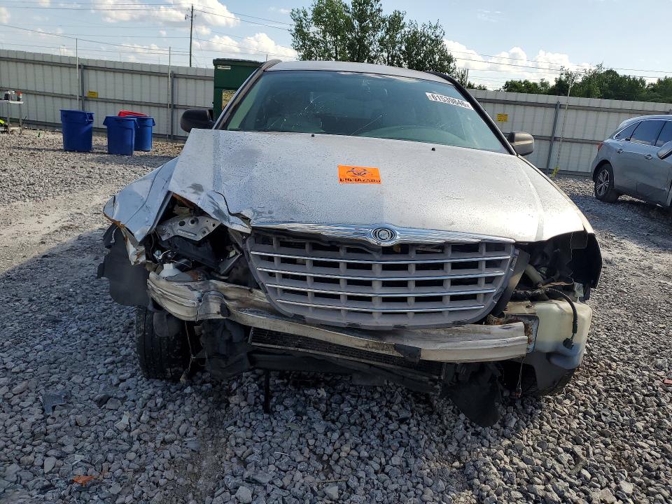 61539846 :رقم المزاد ، 2C8GM68454R581454 vin ، 2004 Chrysler Pacifica مزاد بيع