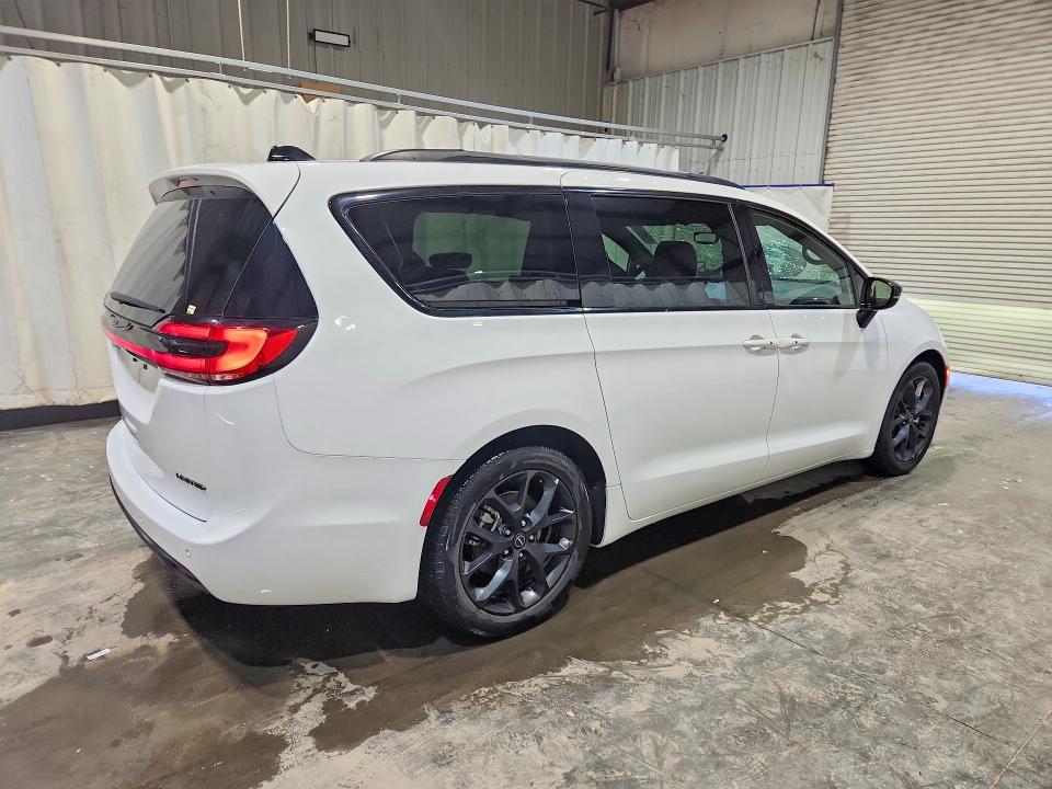 Продажа на аукционе авто 2025 Chrysler Pacifica, vin: 2C4RC1GG3SR544556, номер лота: 60035926