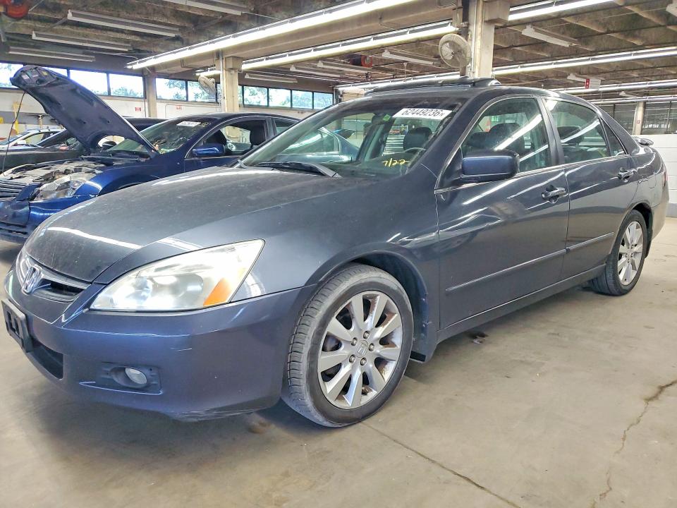62449236 :رقم المزاد ، 1HGCM66866A062086 vin ، 2006 Honda Accord مزاد بيع