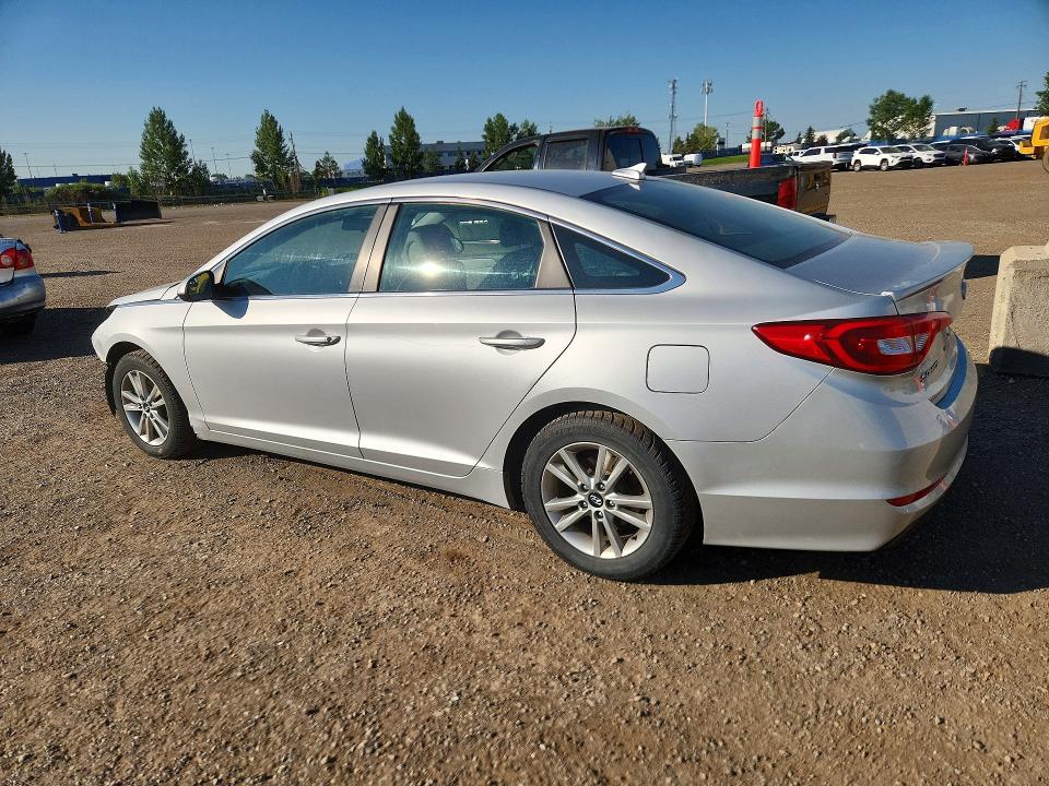 2015 Hyundai Sonata მანქანა იყიდება აუქციონზე, vin: 5NPE24AF8FH191043, აუქციონის ნომერი: 63186726