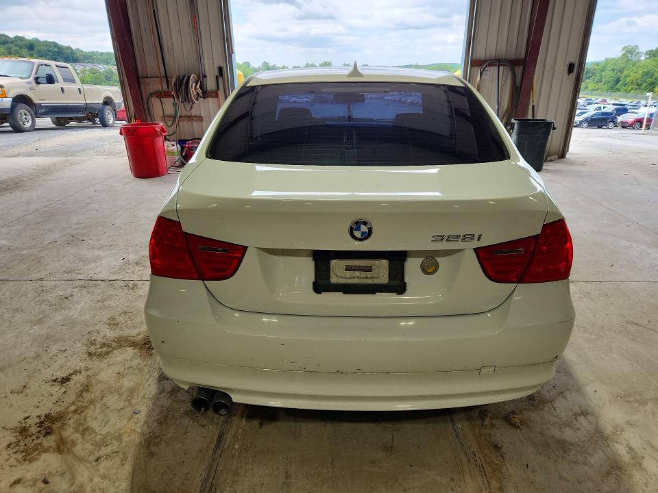 Продаж на аукціоні авто 2011 Bmw 328, vin: WBAPH5G56BNM74799, номер лоту: 63188956