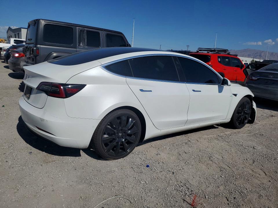 Auction sale of the 2020 Tesla Model 3, vin: 5YJ3E1EAXLF807623, lot number: 60791576