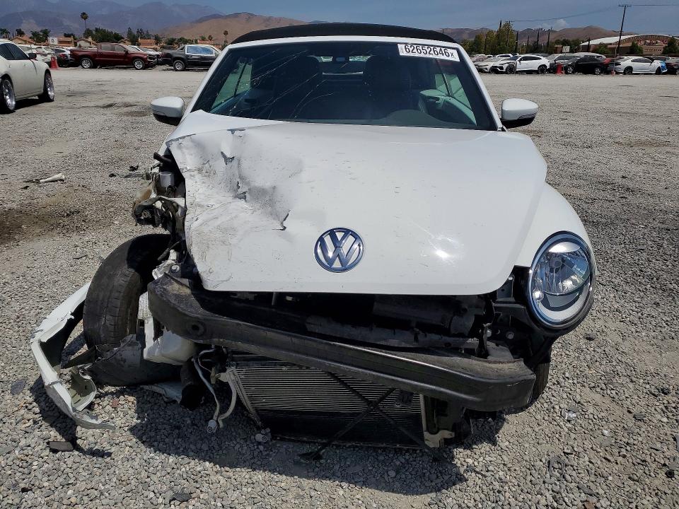 Продажа на аукционе авто 2017 Volkswagen Beetle, vin: 3VW517AT0HM813977, номер лота: 62652646