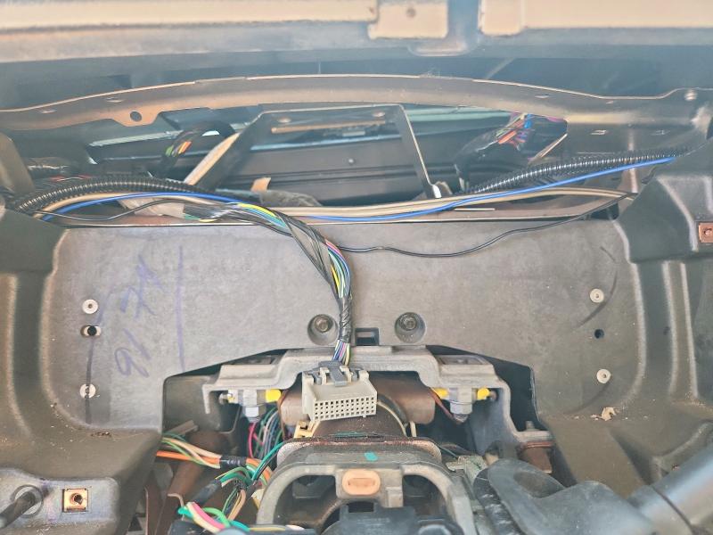2003 Chevrolet Suburban მანქანა იყიდება აუქციონზე, vin: 3GNGK26U13G194415, აუქციონის ნომერი: 61586396