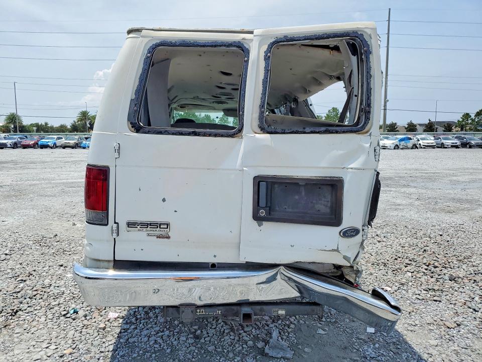 62522576 :رقم المزاد ، 1FBSS31L06DA95291 vin ، 2006 Ford Econoline مزاد بيع