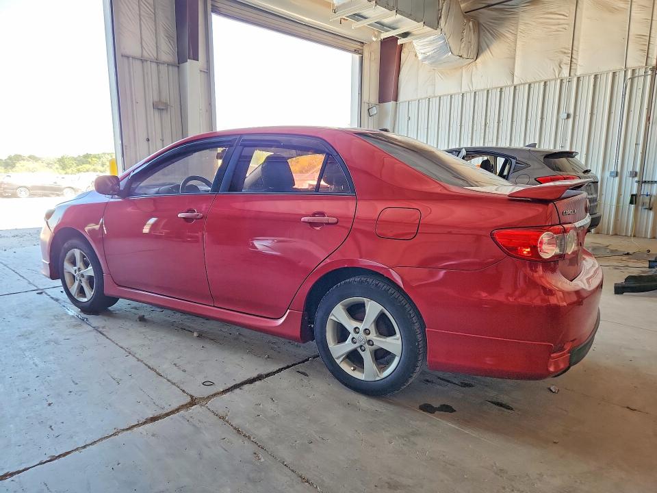 61068416 :رقم المزاد ، 2T1BU4EE0BC665532 vin ، 2011 Toyota Corolla مزاد بيع