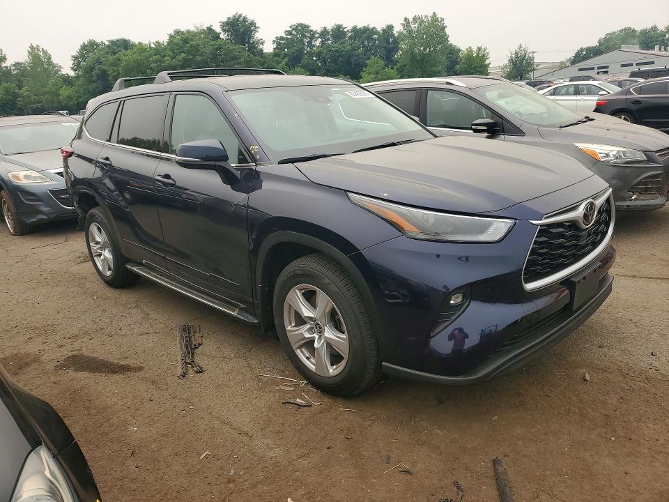 Продаж на аукціоні авто 2022 Toyota Highlander, vin: 5TDBZRBH6NS220849, номер лоту: 60482826