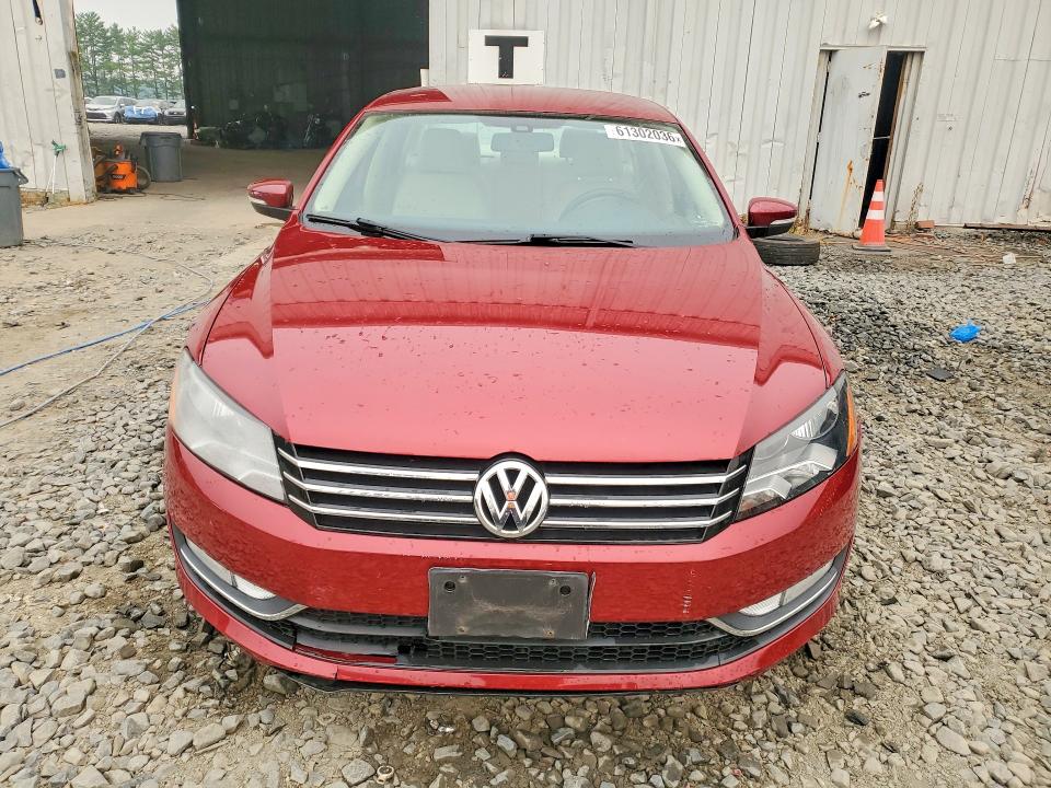 2015 Volkswagen Passat მანქანა იყიდება აუქციონზე, vin: 1VWAT7A31FC086744, აუქციონის ნომერი: 61302036