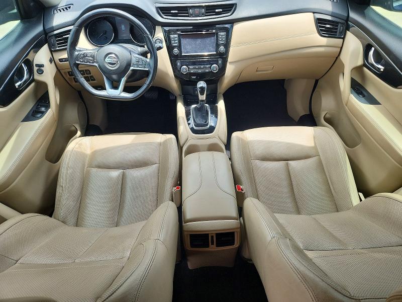 59404576 :رقم المزاد ، JN8AT2MT5HW140697 vin ، 2017 Nissan Rogue مزاد بيع