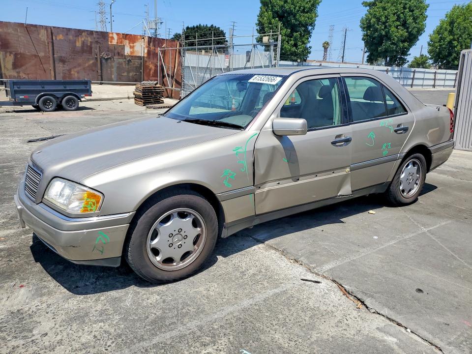 61532666 :رقم المزاد ، WDBHA23E4VF512284 vin ، 1997 Mercedes-benz C مزاد بيع
