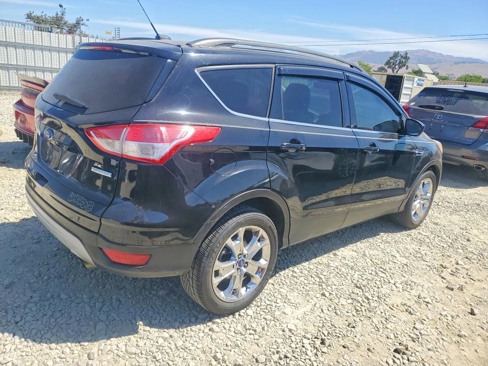 85627875 :رقم المزاد ، 1FMCU0GX1GUB67017 vin ، 2016 Ford Escape مزاد بيع
