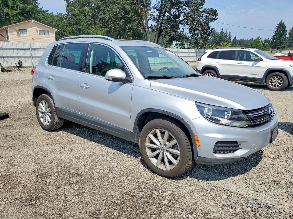 Auction sale of the 2017 Volkswagen Tiguan, vin: WVGSV7AX3HW513519, lot number: 61971816