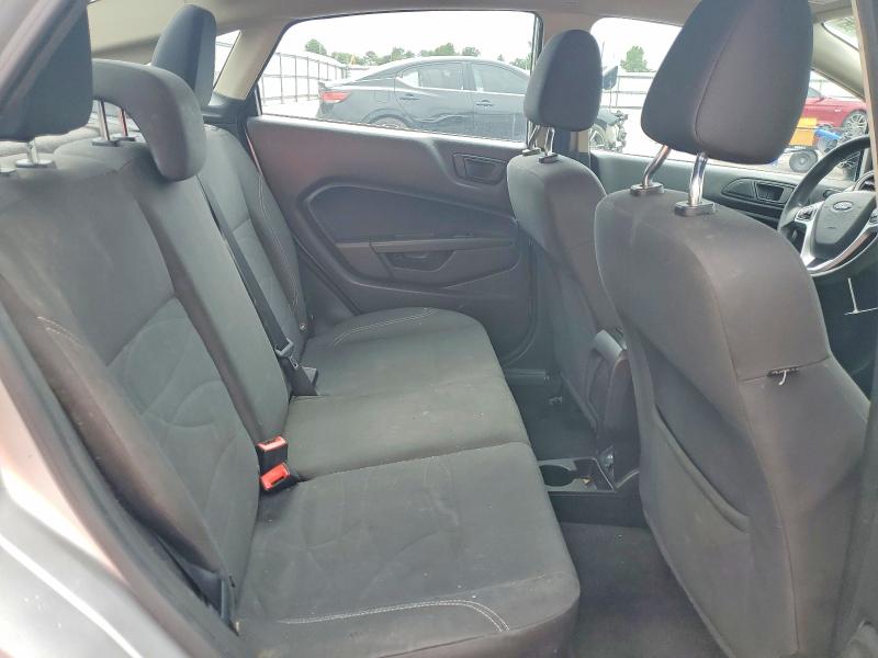 60494506 :رقم المزاد ، 3FADP4BJ9JM108244 vin ، 2018 Ford Fiesta مزاد بيع
