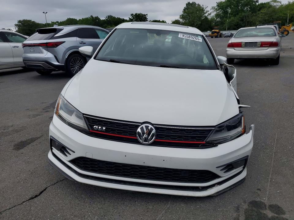 Продаж на аукціоні авто 2018 Volkswagen Jetta, vin: 3VW4T7AJ3JM223993, номер лоту: 95589265