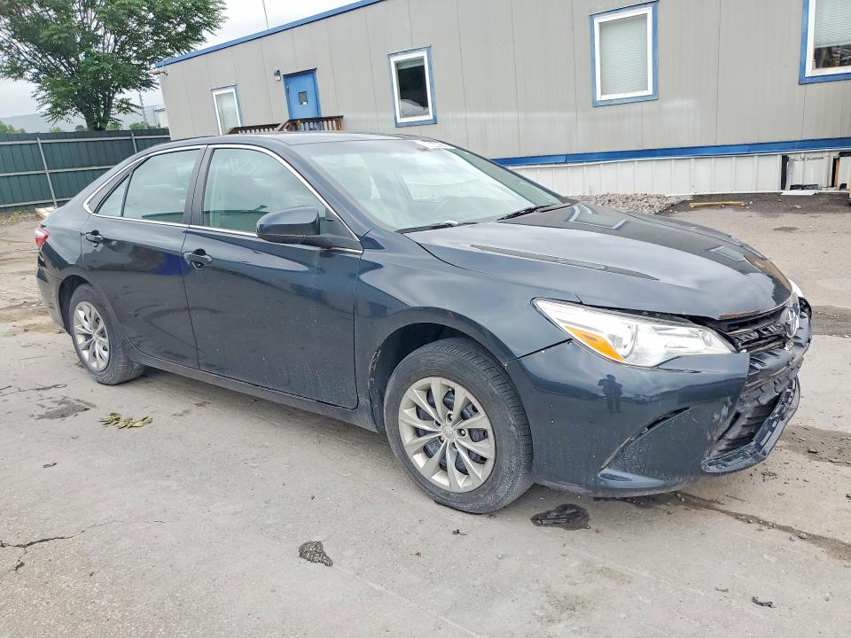 59244816 :رقم المزاد ، 4T1BF1FK0GU257664 vin ، 2016 Toyota Camry مزاد بيع
