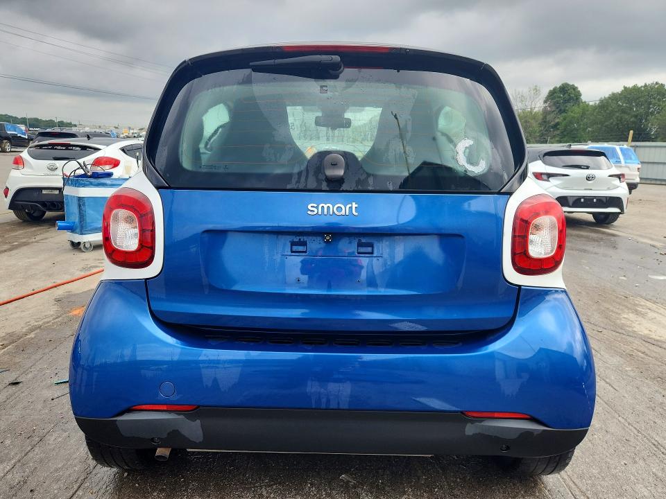 Продажа на аукционе авто 2016 Smart Fortwo, vin: WMEFJ5DA5GK070052, номер лота: 59885266