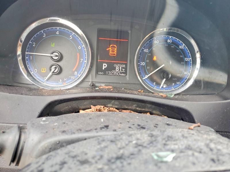2018 Toyota Corolla მანქანა იყიდება აუქციონზე, vin: 5YFBURHE5JP777332, აუქციონის ნომერი: 62217136