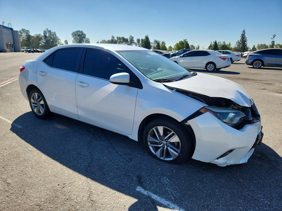 59725286 :رقم المزاد ، 5YFBPRHE8FP183543 vin ، 2015 Toyota Corolla مزاد بيع
