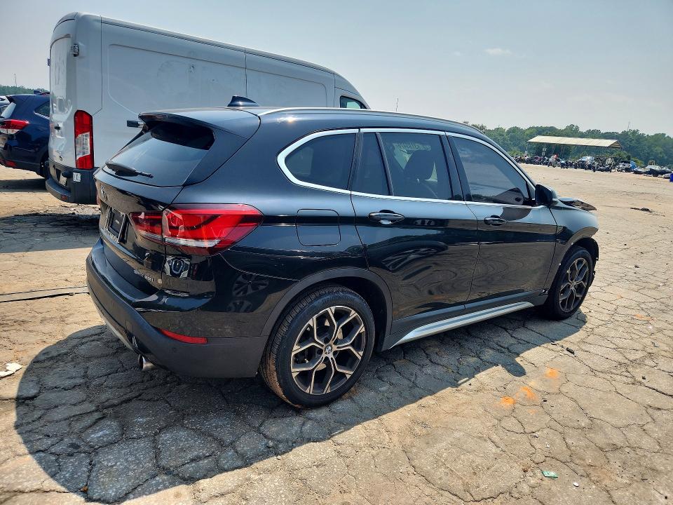 63193476 :رقم المزاد ، WBXJG7C06M5U10608 vin ، 2021 Bmw X1 مزاد بيع