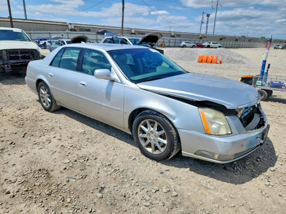 Продажа на аукционе авто 2010 Cadillac Dts, vin: 1G6KD5EY7AU104684, номер лота: 61929756