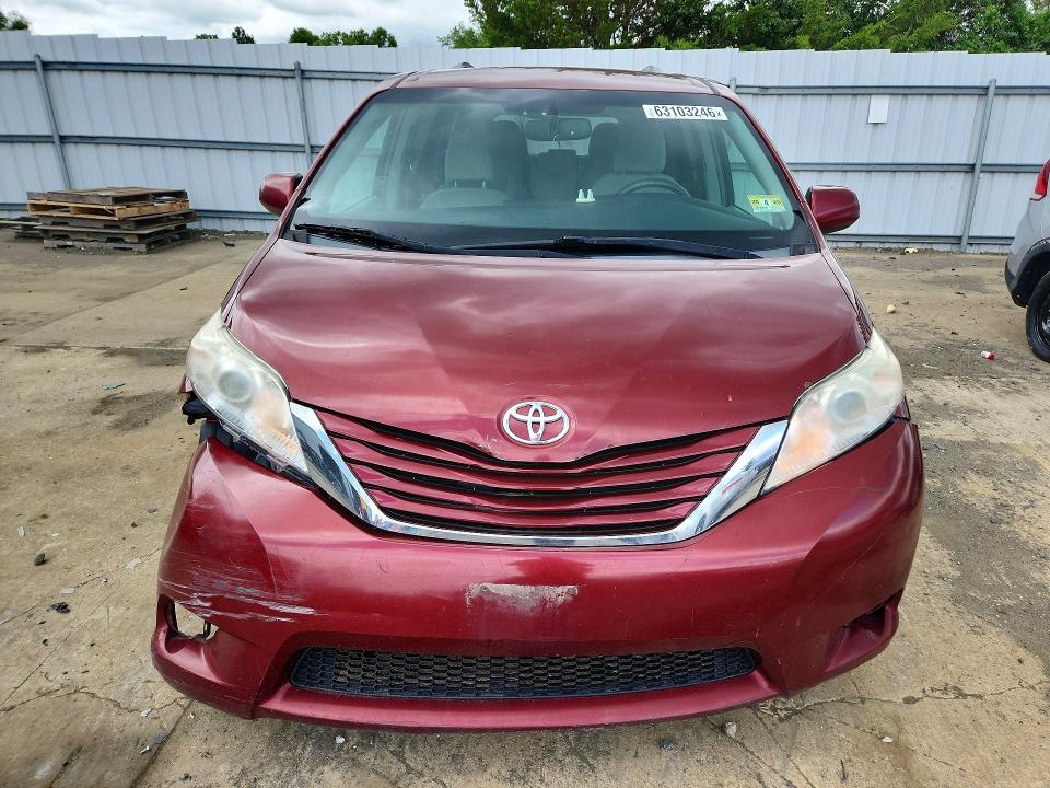 Продаж на аукціоні авто 2015 Toyota Sienna, vin: 5TDKK3DC1FS619821, номер лоту: 63103246