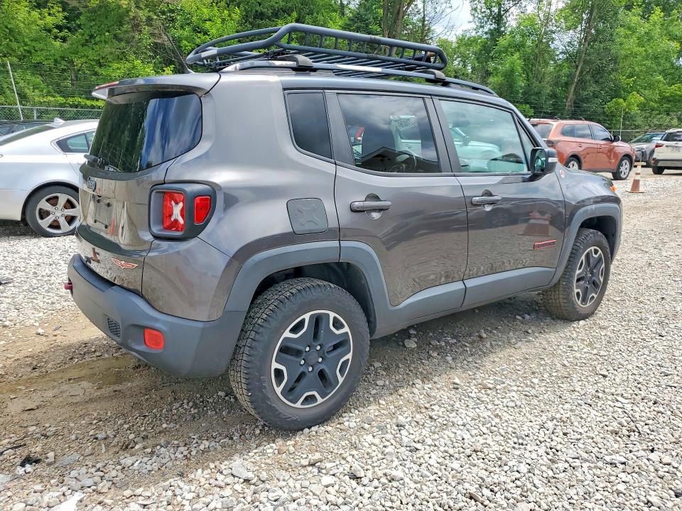 60121026 :رقم المزاد ، ZACCJBCB9HPG57971 vin ، 2017 Jeep Renegade مزاد بيع