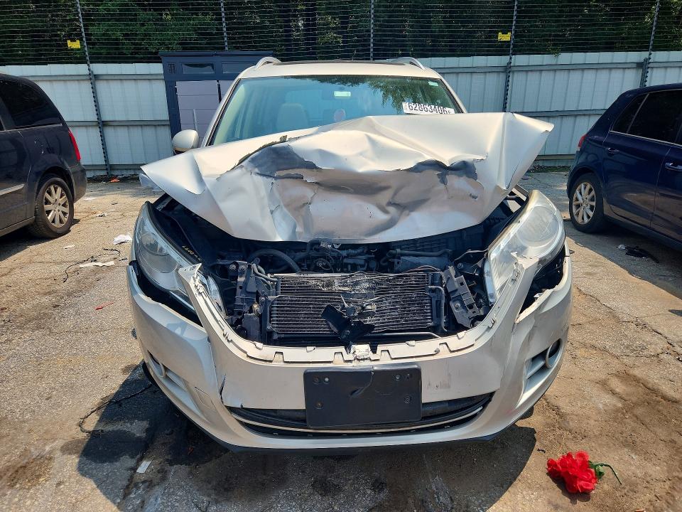 Aukcja sprzedaży 2010 Volkswagen Tiguan, vin: WVGBV7AXXAW510350, numer aukcji: 62863406