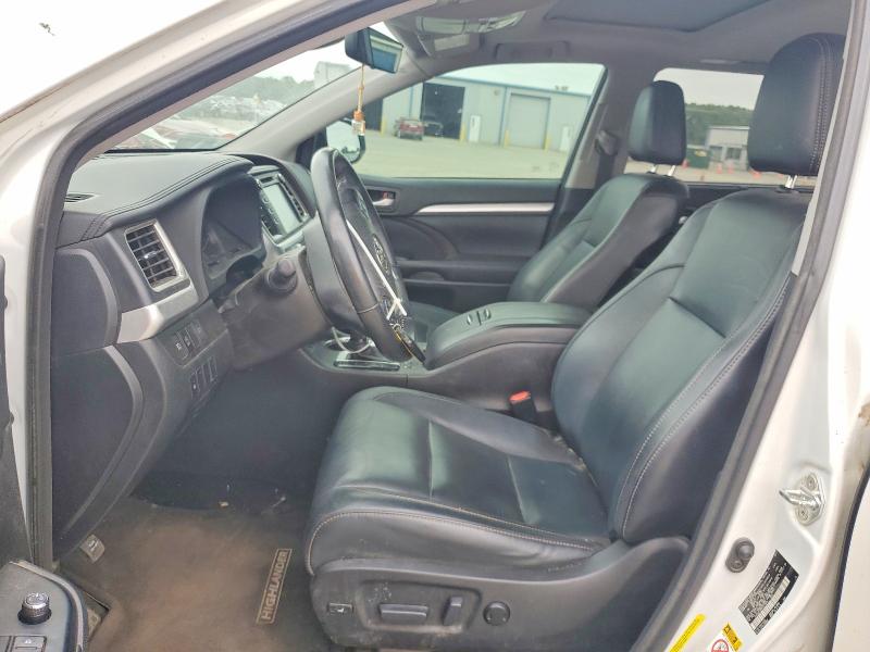 Продаж на аукціоні авто 2017 Toyota Highlander, vin: 5TDKZRFHXHS517573, номер лоту: 61915686