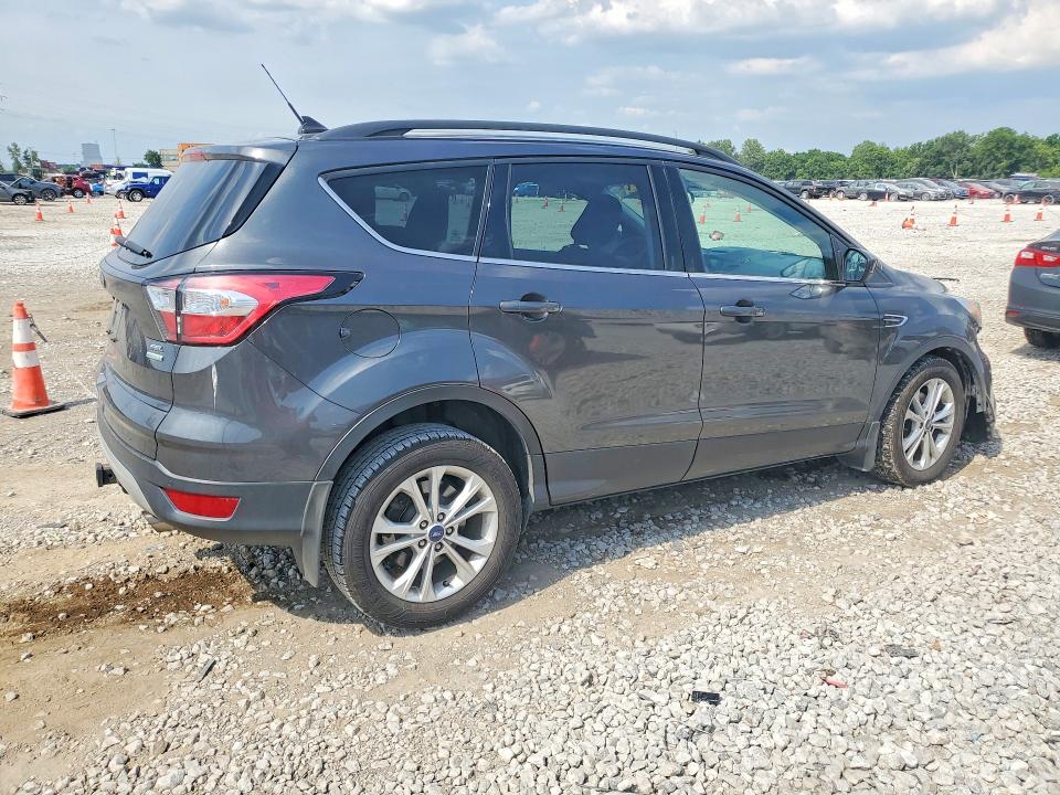 2018 Ford Escape მანქანა იყიდება აუქციონზე, vin: 1FMCU0HD3JUC39797, აუქციონის ნომერი: 60394696