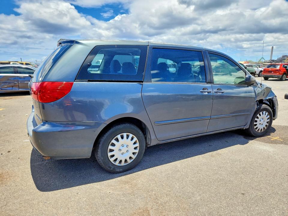 2010 Toyota Sienna მანქანა იყიდება აუქციონზე, vin: 5TDKK4CC3AS325577, აუქციონის ნომერი: 85987185