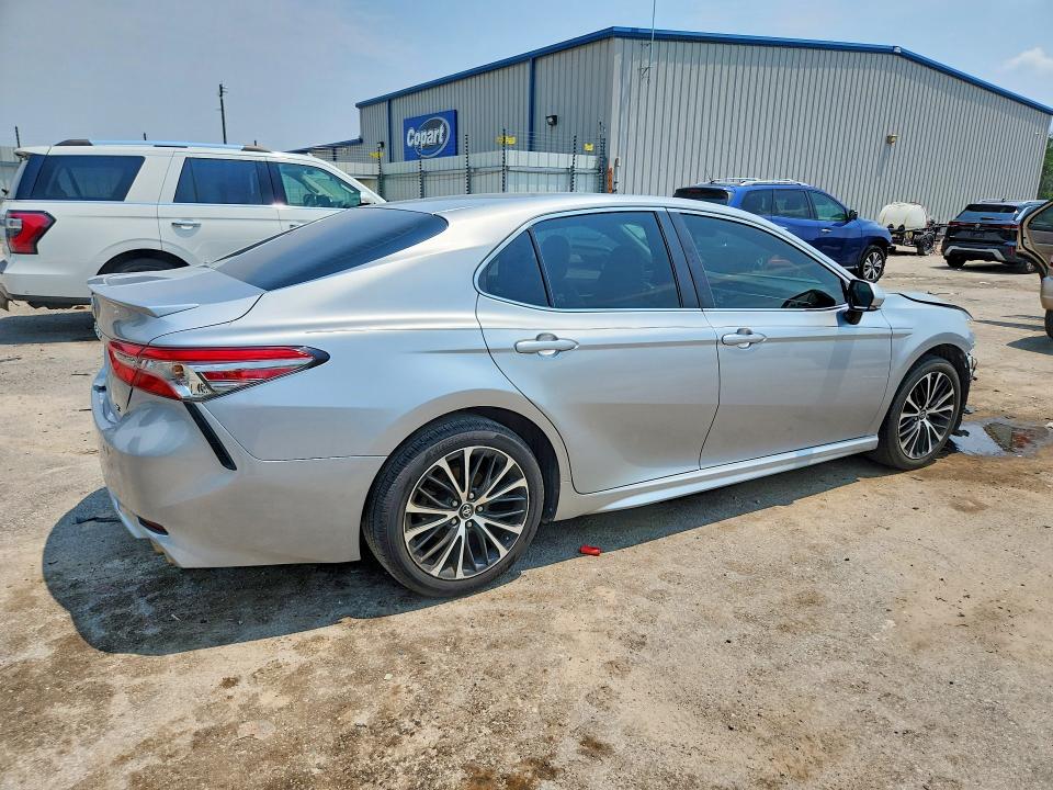 Aukcja sprzedaży 2018 Toyota Camry, vin: 4T1B11HK7JU133099, numer aukcji: 62387626