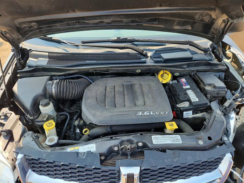 62866726 :رقم المزاد ، 2C4RDGBG9GR102864 vin ، 2016 Dodge Grand Caravan مزاد بيع