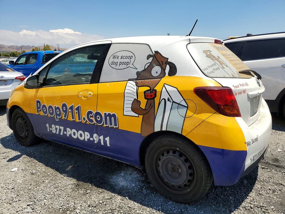 2015 Toyota Yaris მანქანა იყიდება აუქციონზე, vin: VNKJTUD38FA049948, აუქციონის ნომერი: 61053886