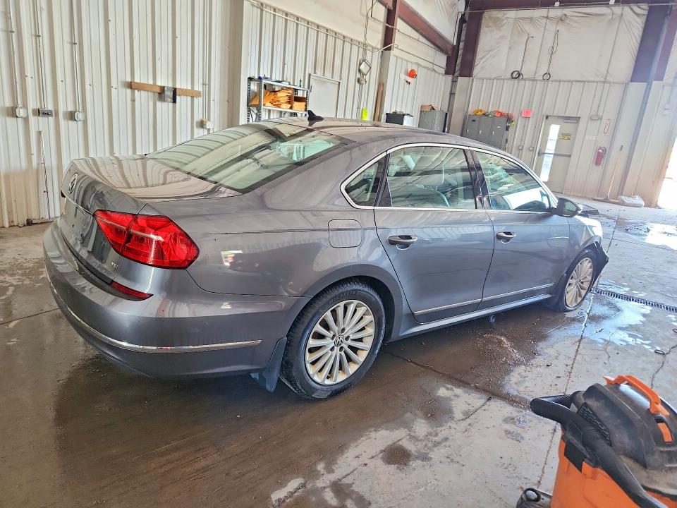 2016 Volkswagen Passat მანქანა იყიდება აუქციონზე, vin: 1VWBT7A37GC013304, აუქციონის ნომერი: 59820856