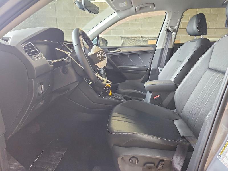 2022 Volkswagen Tiguan მანქანა იყიდება აუქციონზე, vin: 3VV2B7AX3NM139231, აუქციონის ნომერი: 63106286