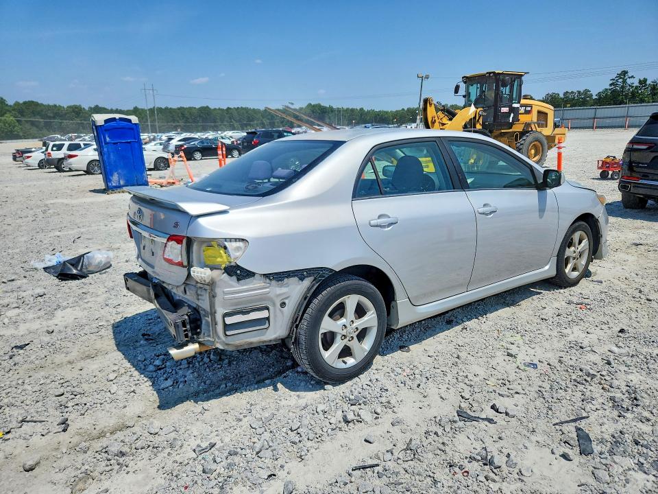 63344186 :رقم المزاد ، 2T1BU4EE2BC618857 vin ، 2011 Toyota Corolla مزاد بيع