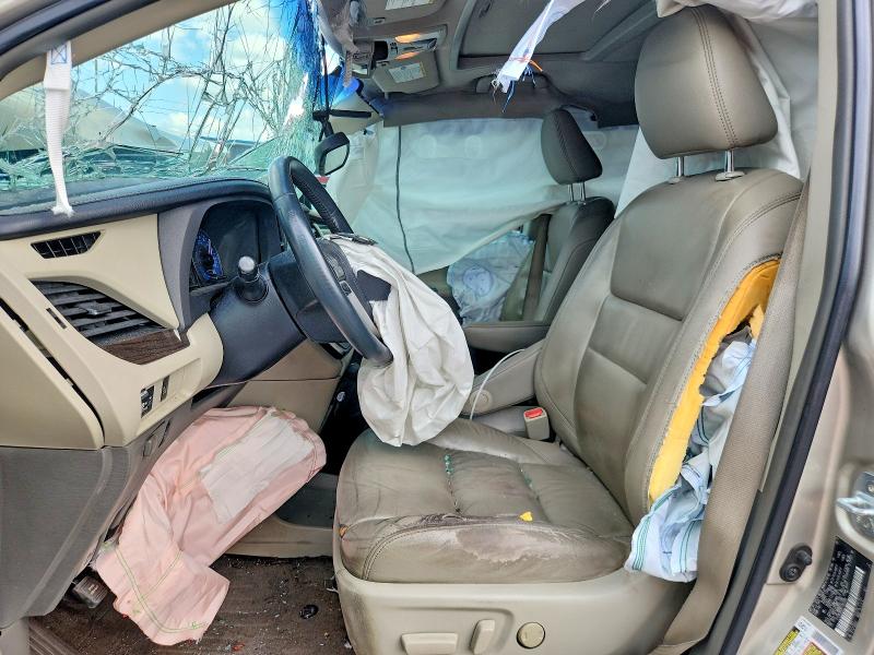 Продажа на аукционе авто 2015 Toyota Sienna, vin: 5TDYK3DC9FS662099, номер лота: 59914116