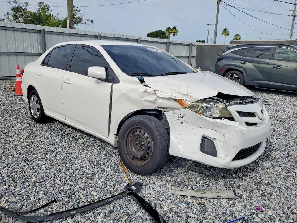 60796486 :رقم المزاد ، 2T1BU4EE6BC742503 vin ، 2011 Toyota Corolla مزاد بيع