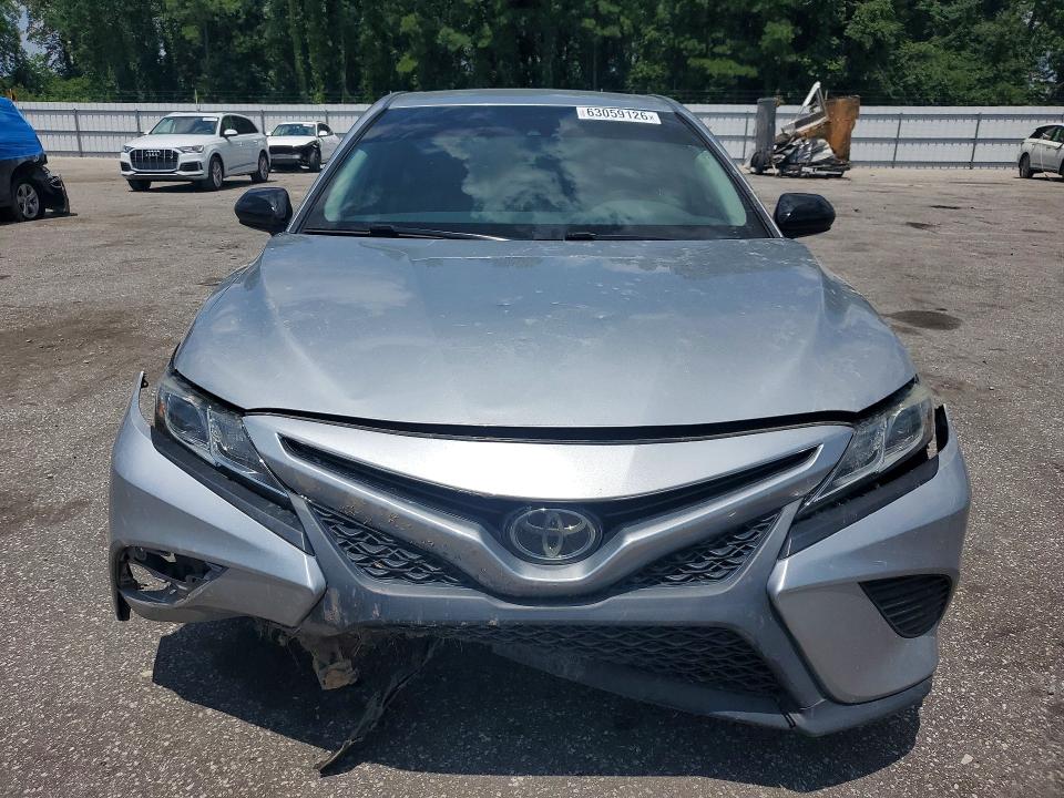2020 Toyota Camry მანქანა იყიდება აუქციონზე, vin: 4T1G11AK9LU911082, აუქციონის ნომერი: 63059126