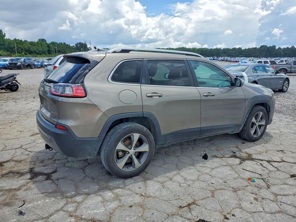 61017676 :رقم المزاد ، 1C4PJLDB3KD122789 vin ، 2019 Jeep Cherokee مزاد بيع